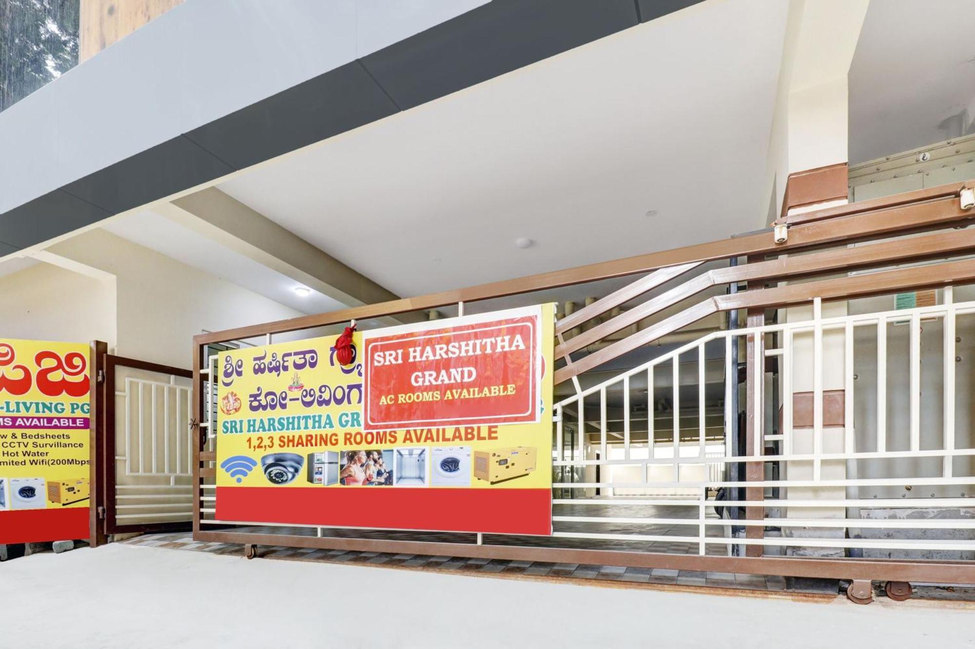 Super Hotel O Sri Harshitha Grand Near Zudio - Star Bazaar, Kundalhalli Gate Bangalore Exterior foto