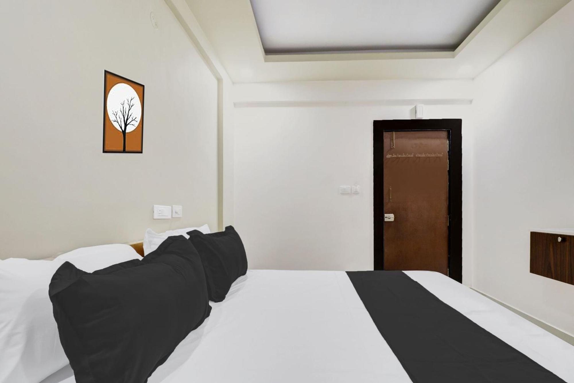 Super Hotel O Sri Harshitha Grand Near Zudio - Star Bazaar, Kundalhalli Gate Bangalore Exterior foto